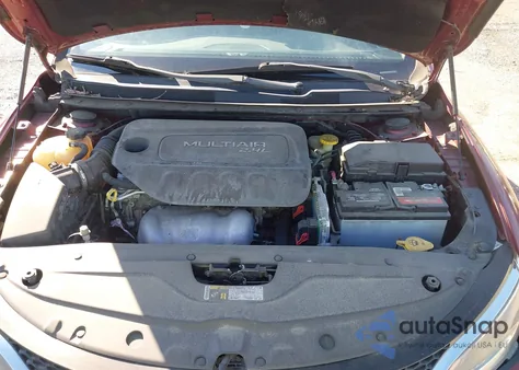 2016 Chrysler 200 Limited из США, поврежденный, VIN 1C3CCCAB6GN142361